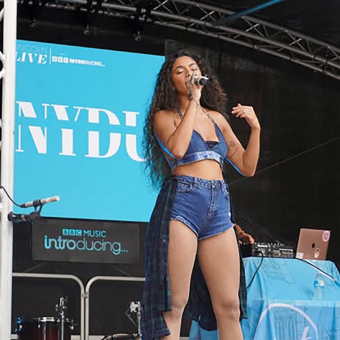 lincoln live2