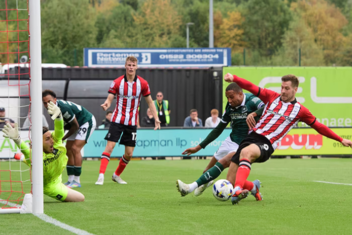 Lincoln. City 3, Plymouth Argyle 2