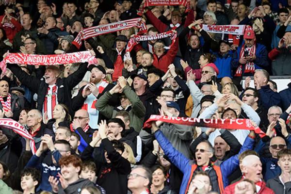 Lincoln City 1, AFC Wimbledon 0