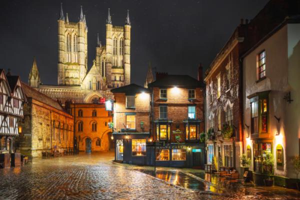 Photo exhibition captures city at its best