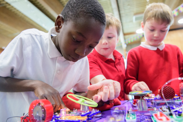Pupils flock to showground for Lincolnshire Day