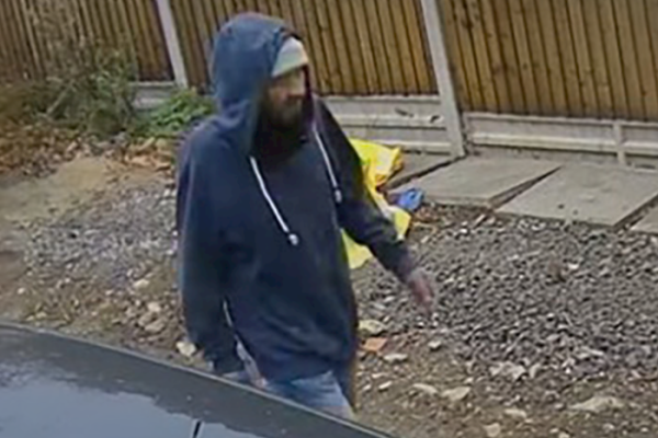 Suspicious man in uphill Lincoln